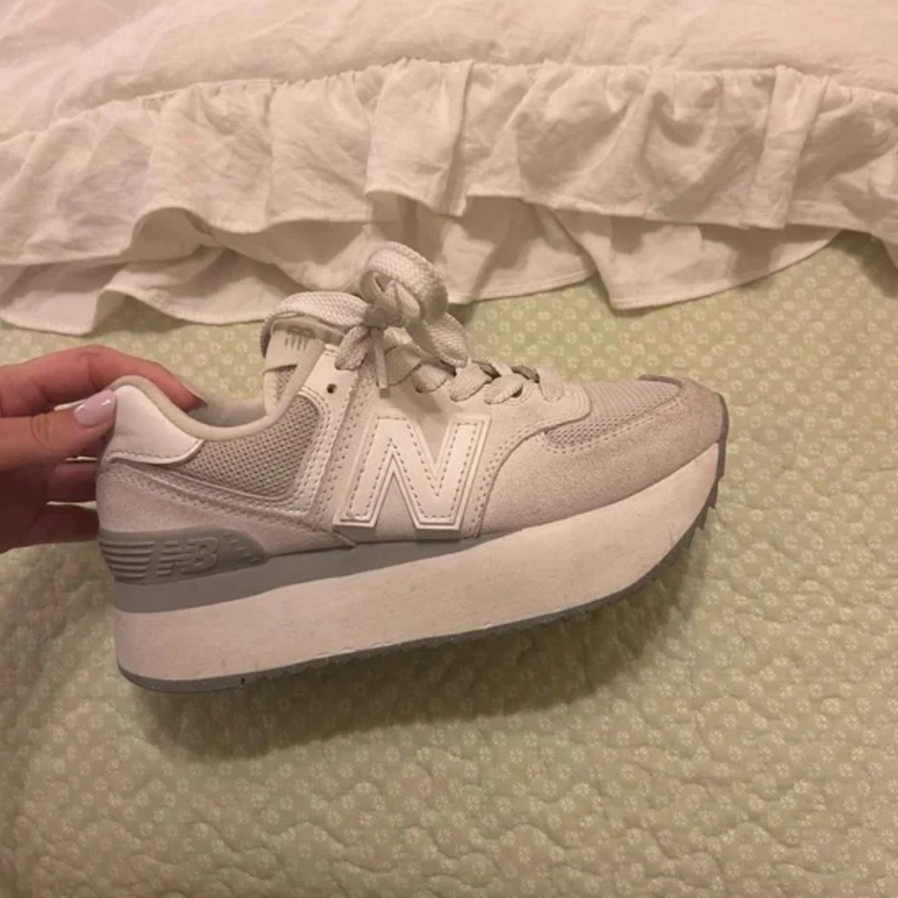 New Balance Women's Cream and Gray Sneakers